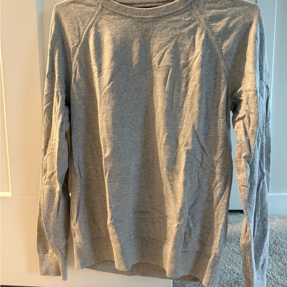 Banana Republic Organic Cotton Sweater in Light Gray